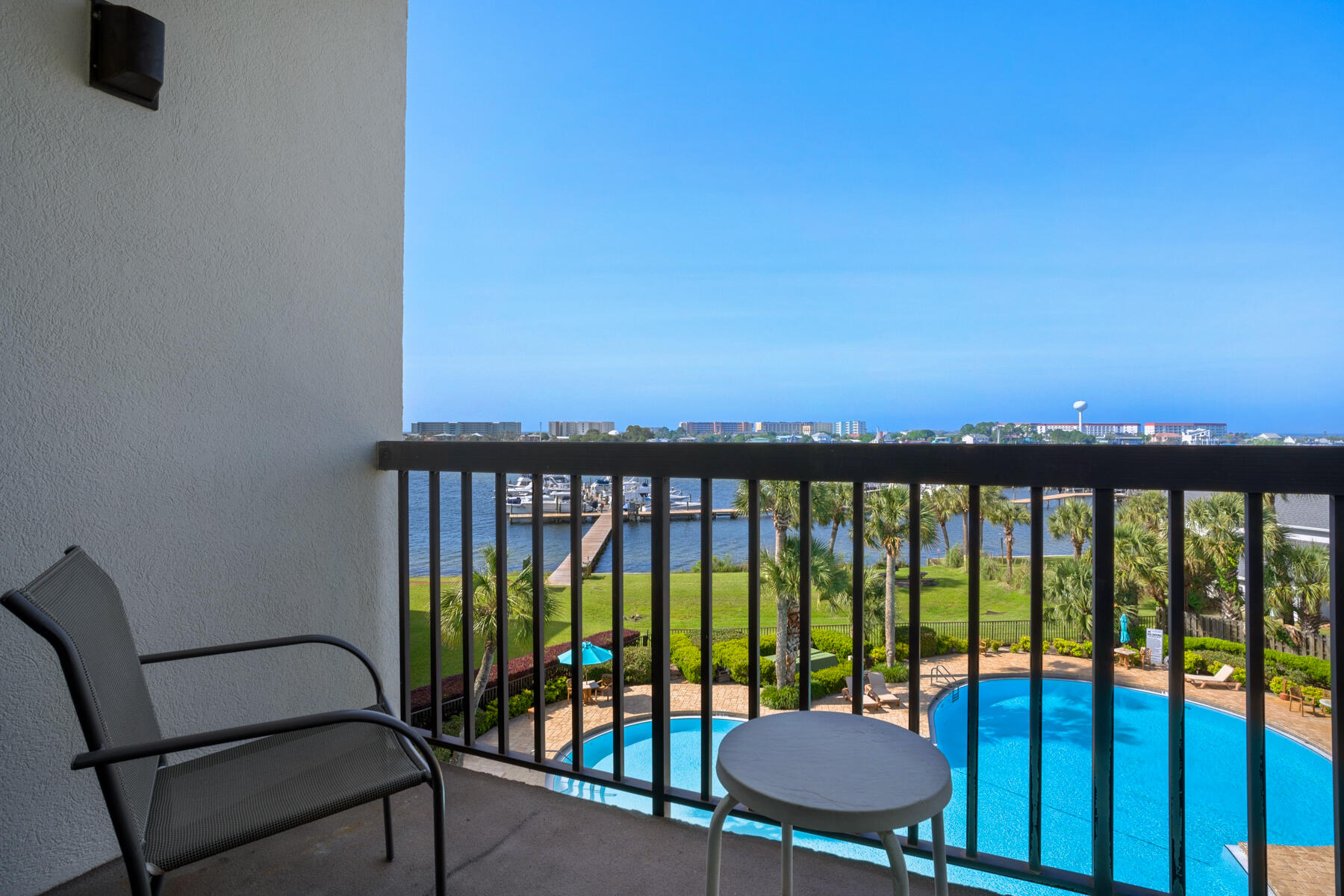 PIRATES BAY PH 1 - Residential