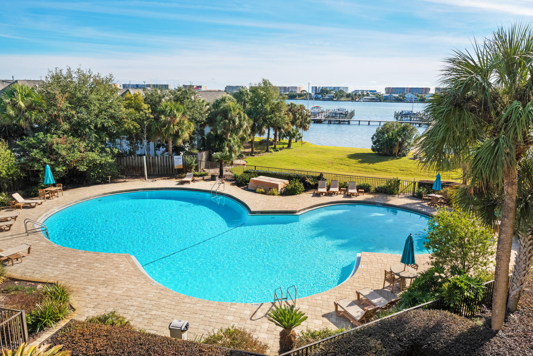 PIRATES BAY PH 1 - Residential
