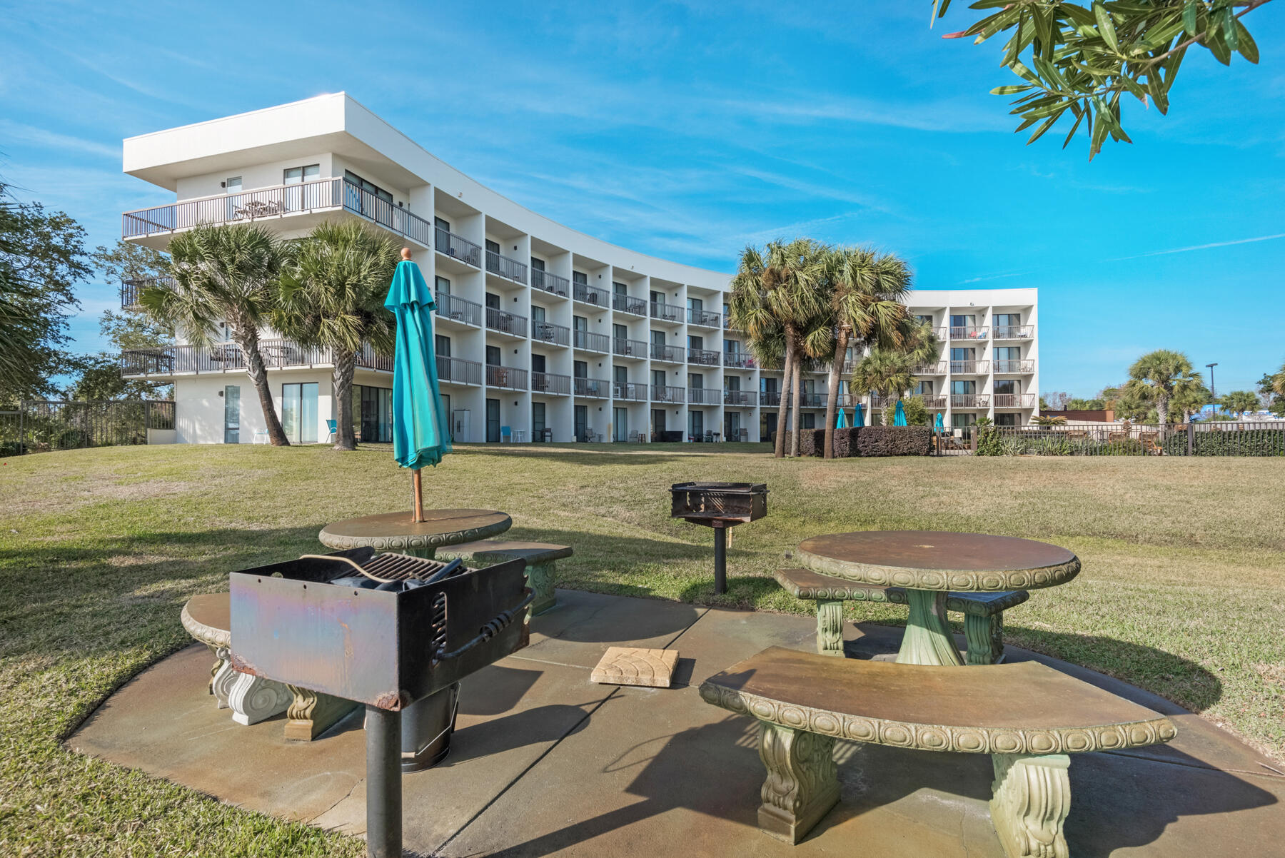 PIRATES BAY PH 1 - Residential