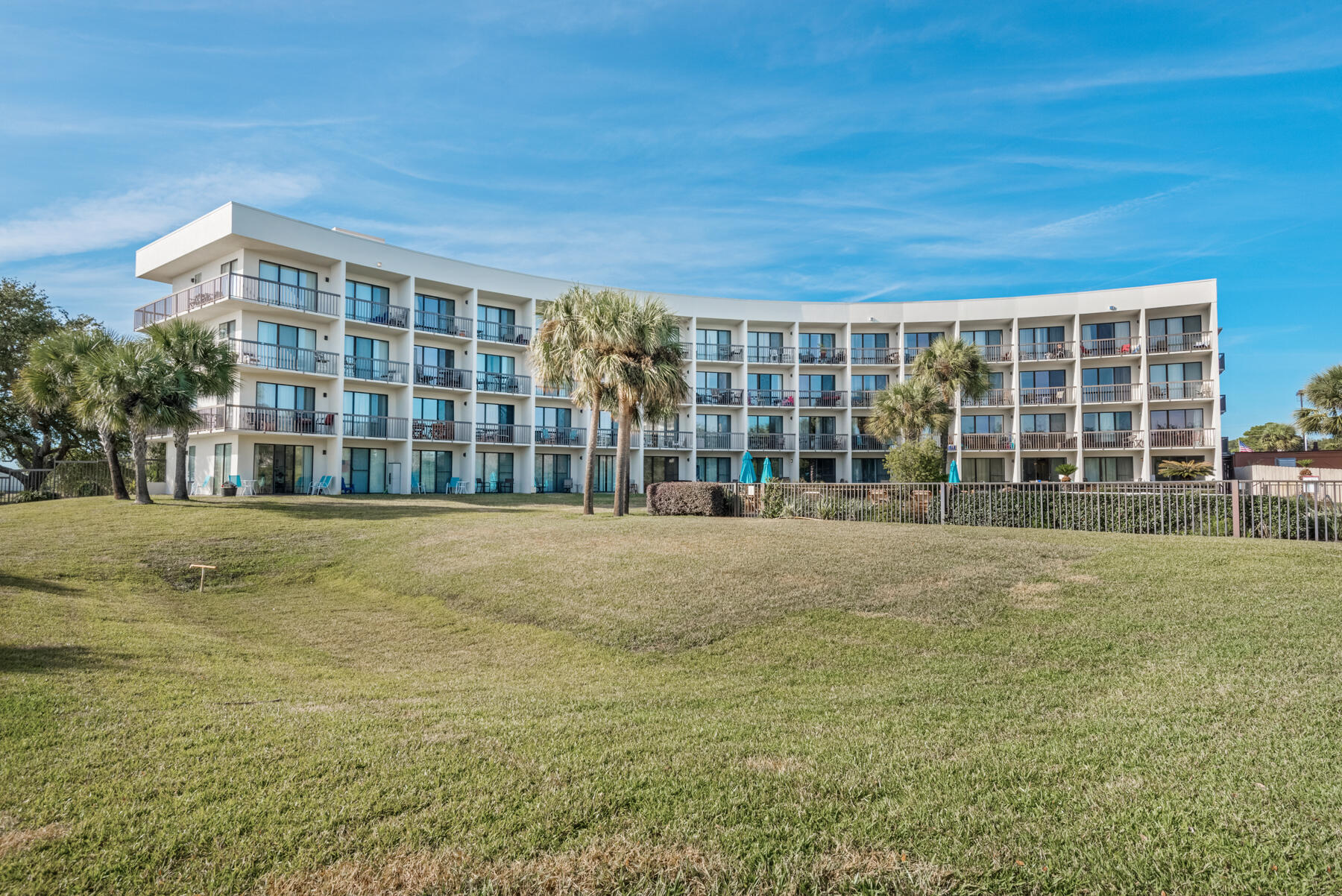 PIRATES BAY PH 1 - Residential