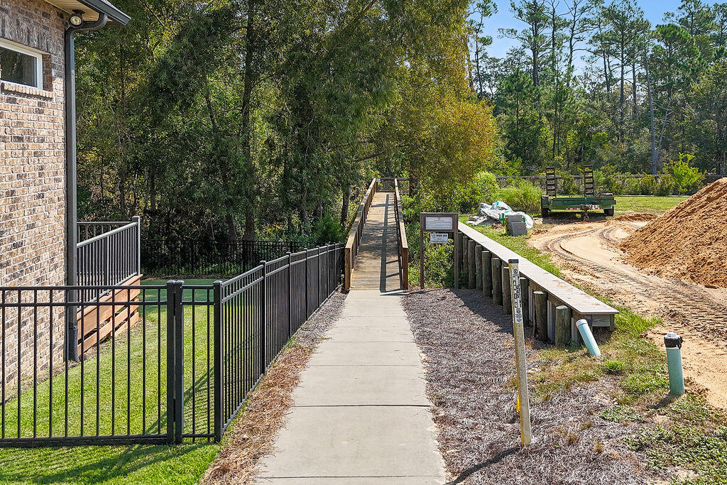 WATER'S EDGE - Residential