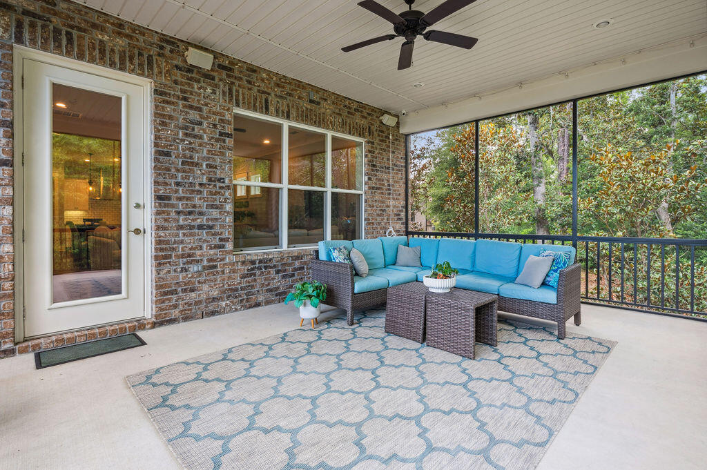 WATER'S EDGE - Residential