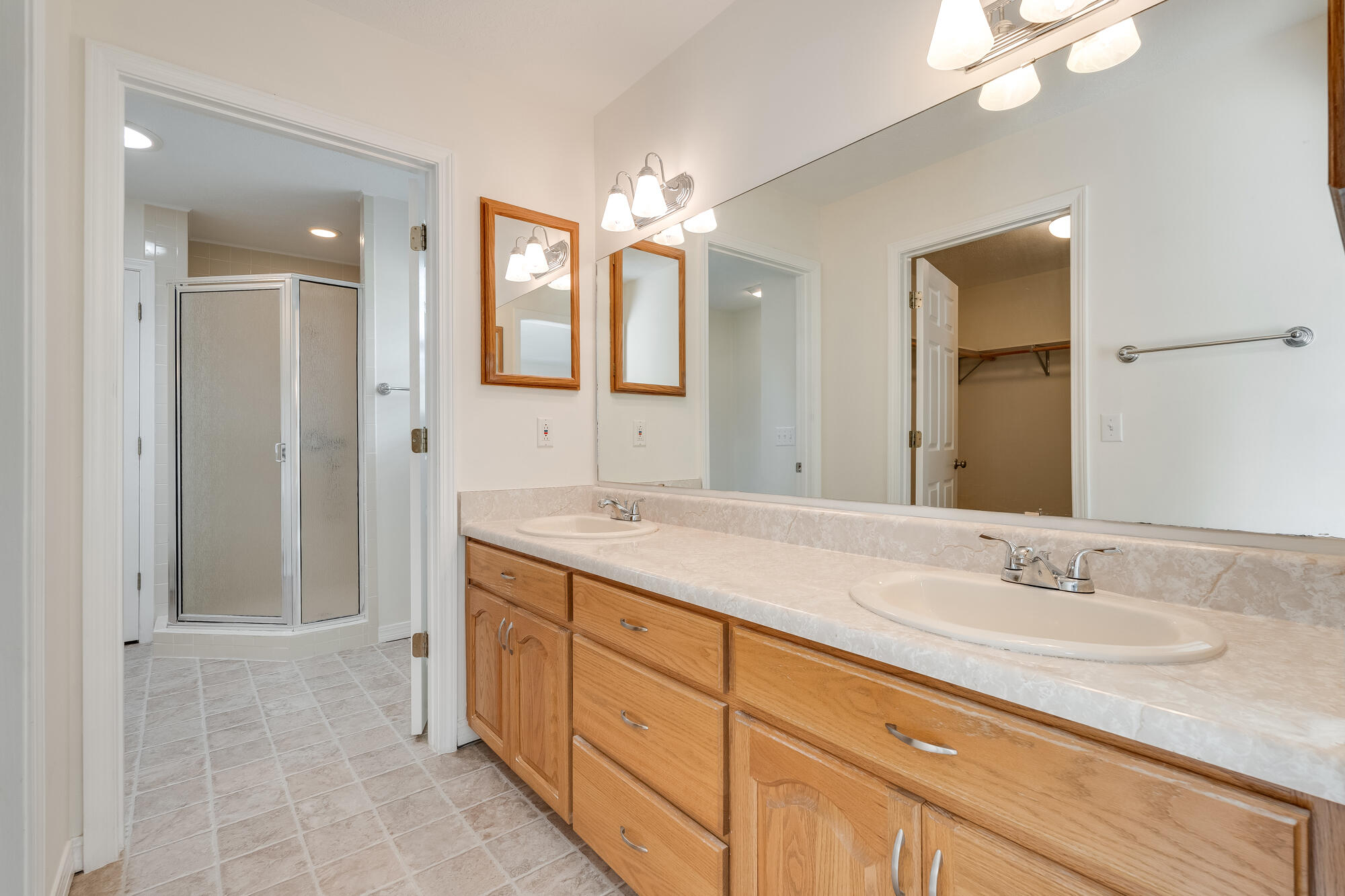 HIDDEN LAKES ESTATES - Residential