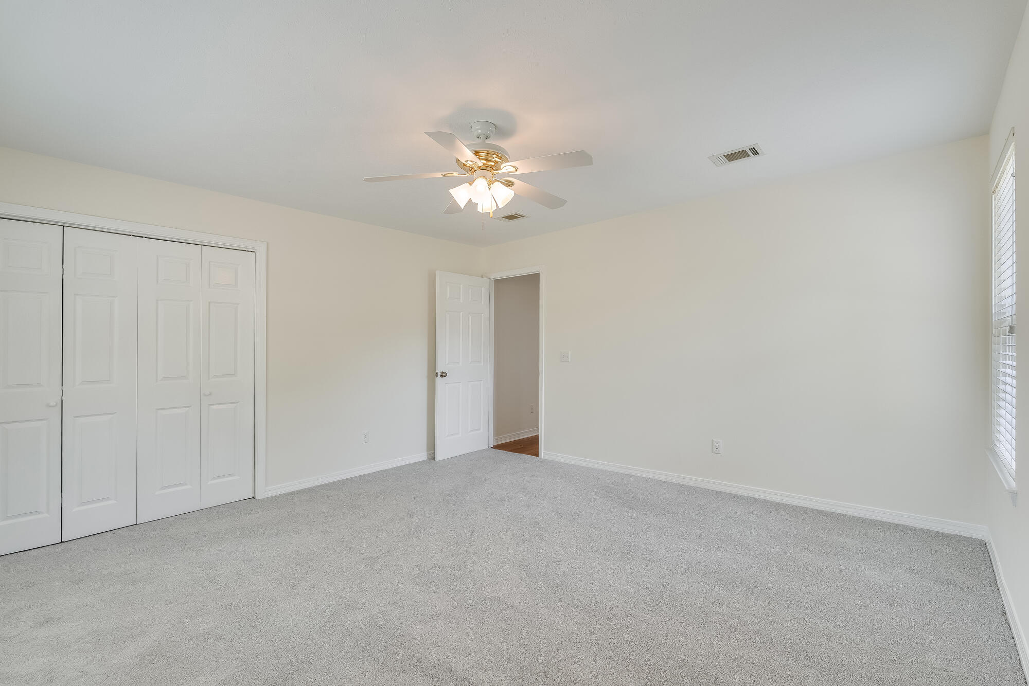 HIDDEN LAKES ESTATES - Residential