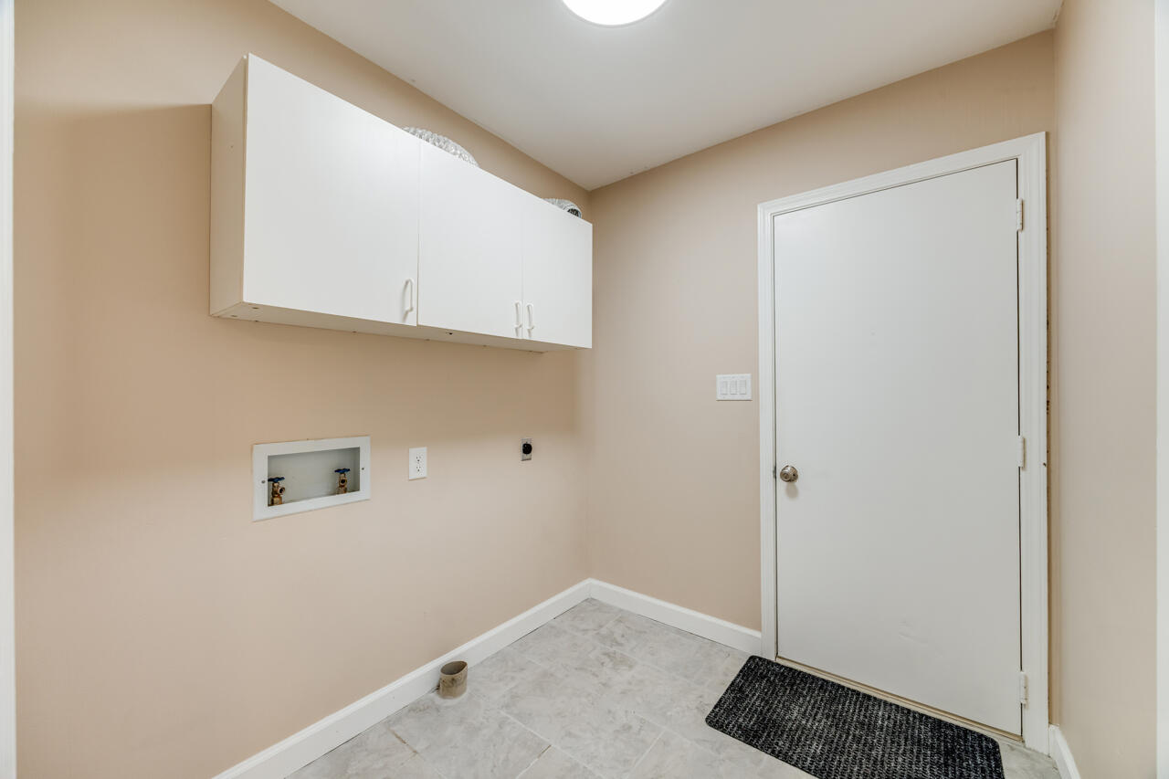 CRESTVIEW - Residential