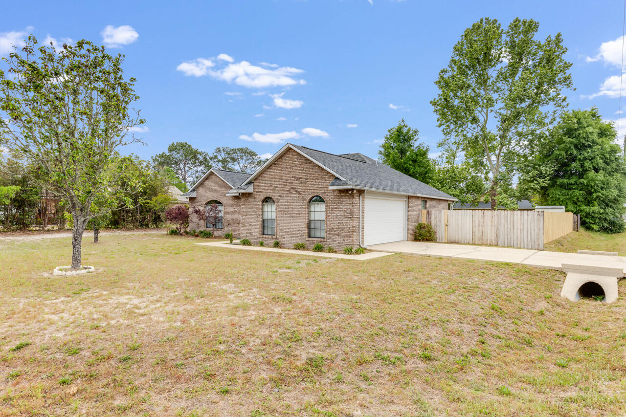 CRESTVIEW - Residential