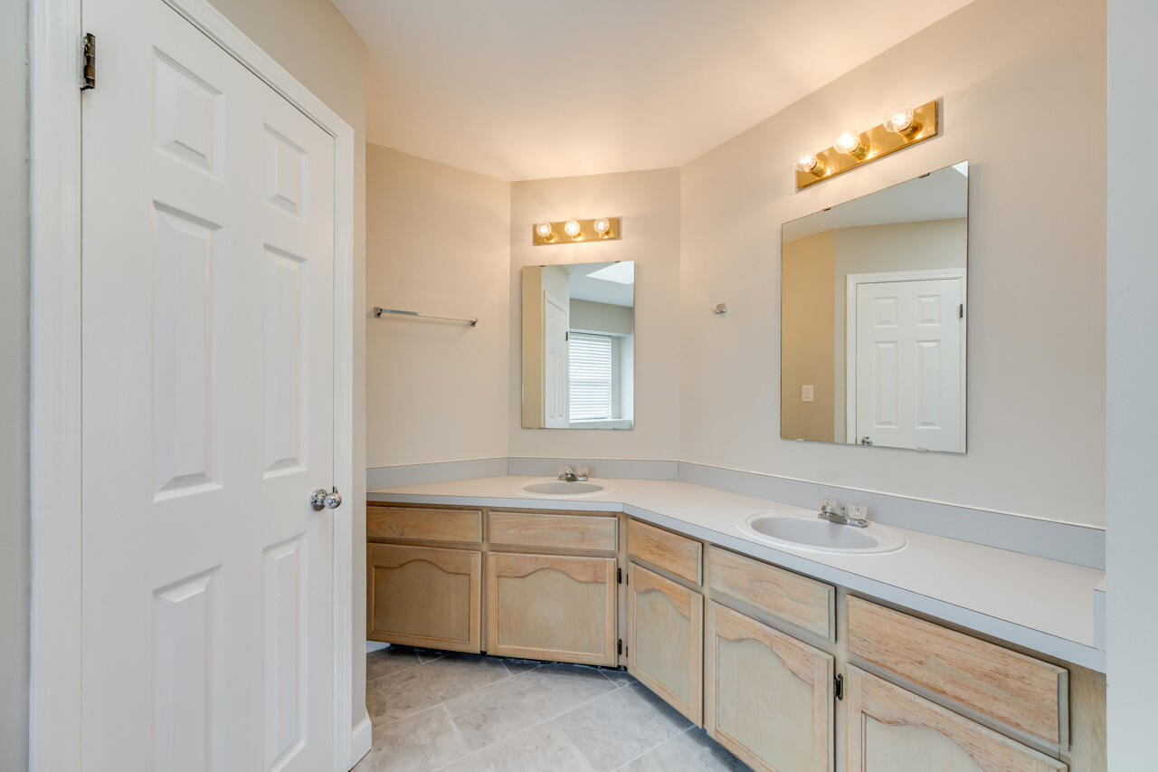 CRESTVIEW - Residential