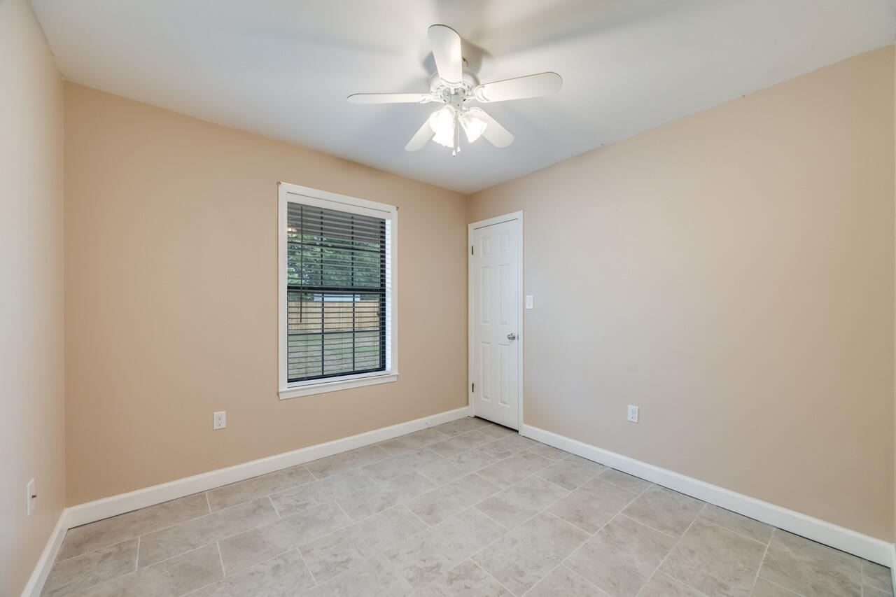 CRESTVIEW - Residential