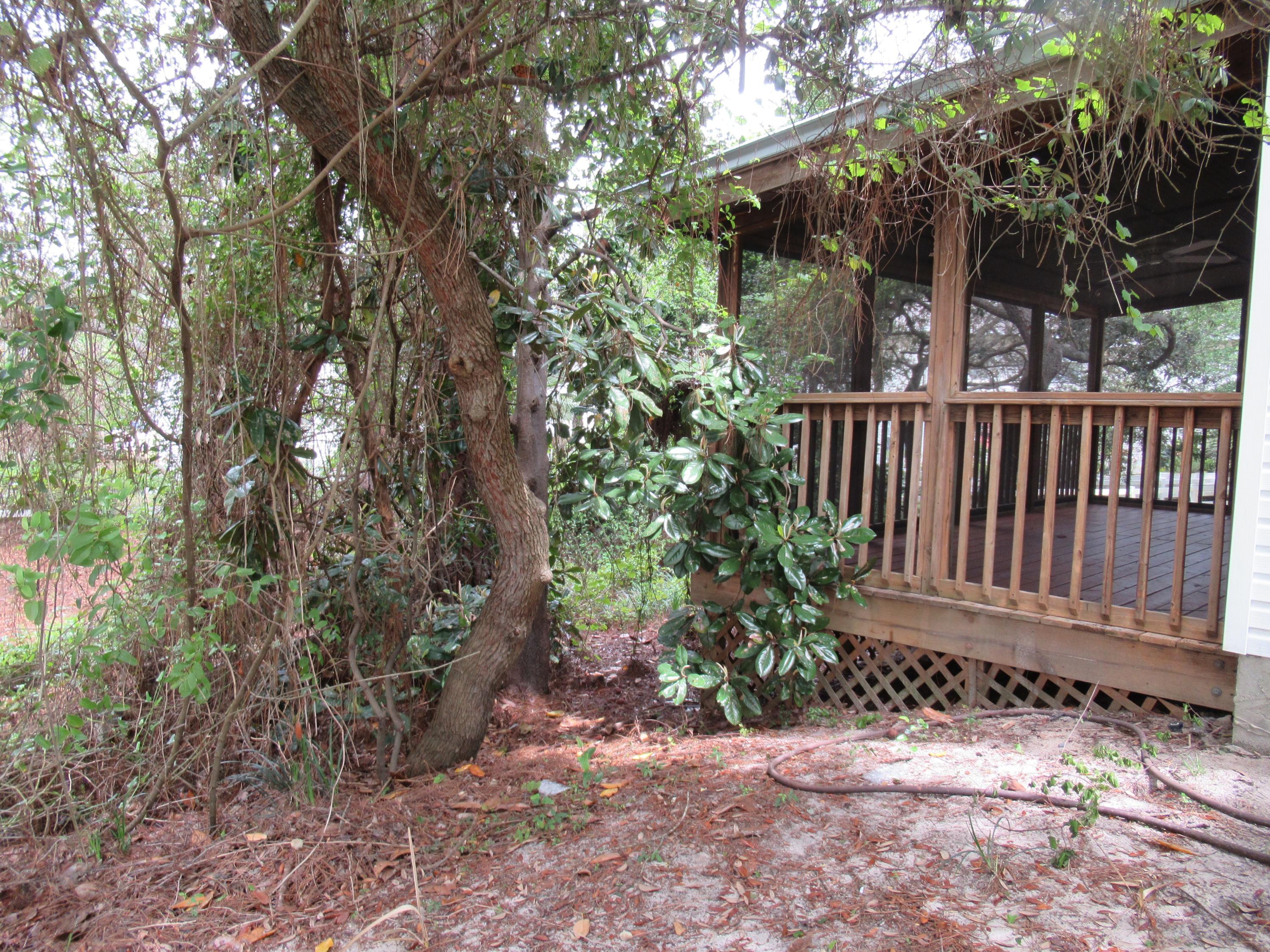 TWIN LAKES ESTATES - Residential