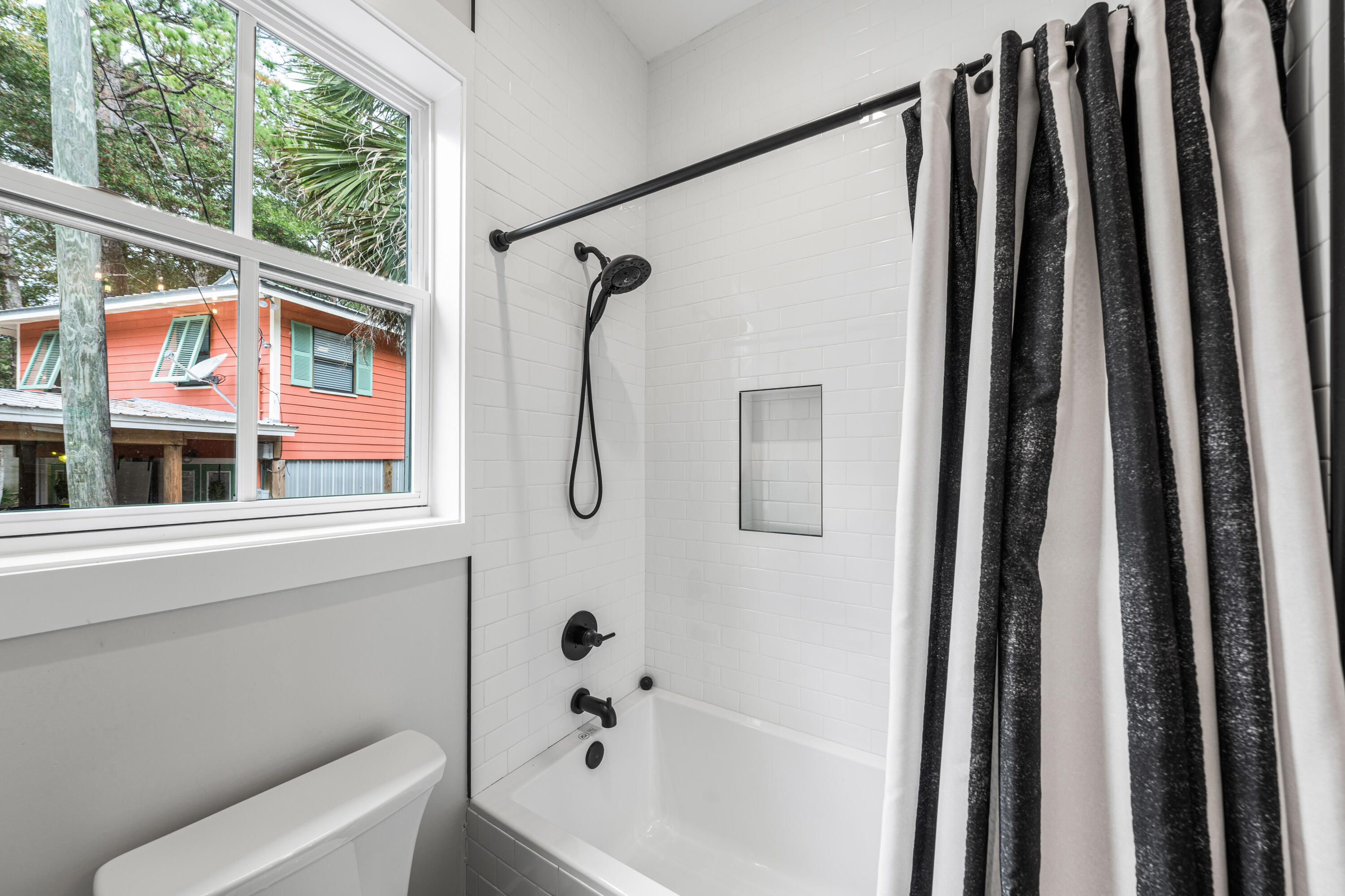 DAUGHETTES AMENDED - Residential