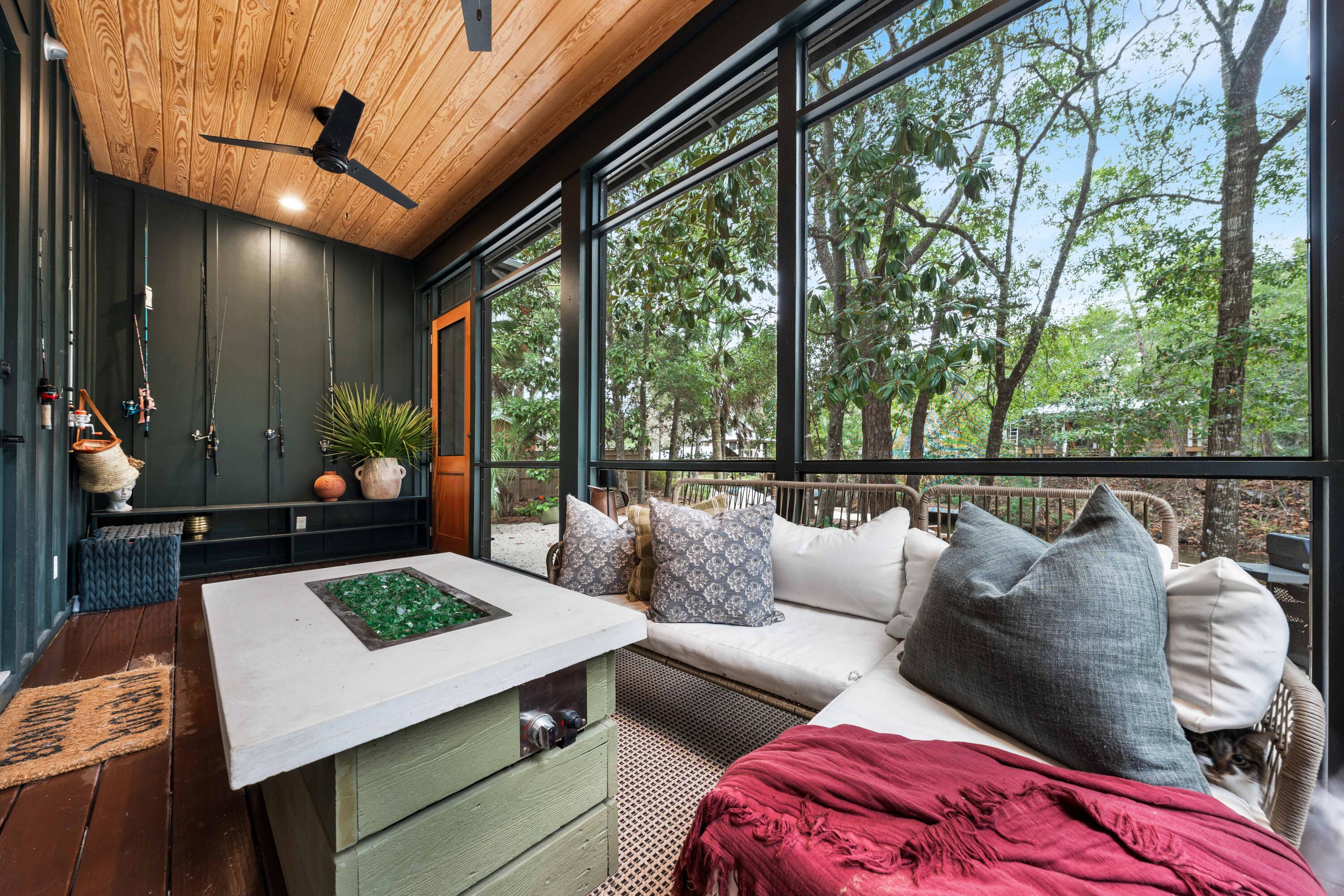 DAUGHETTES AMENDED - Residential