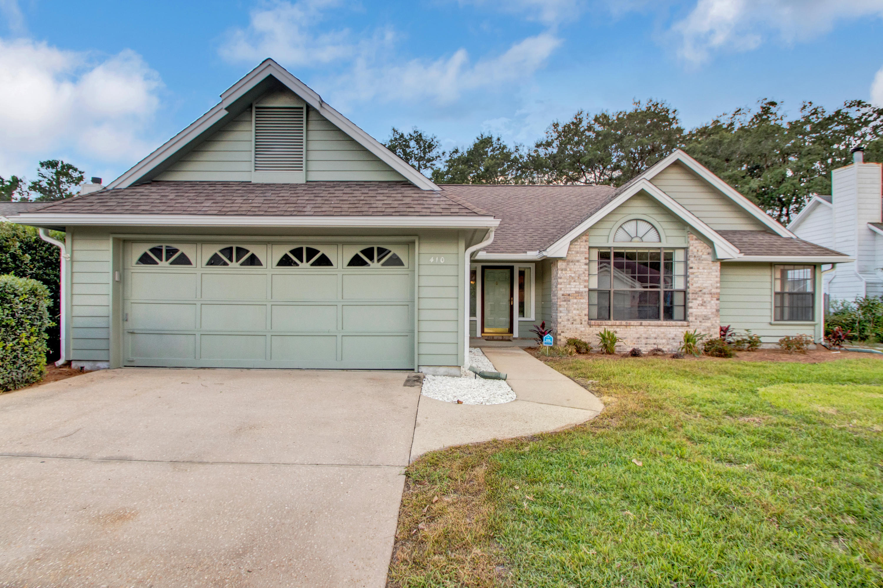 PARKWOOD PLACE AT BLUEWATER BAY - Residential