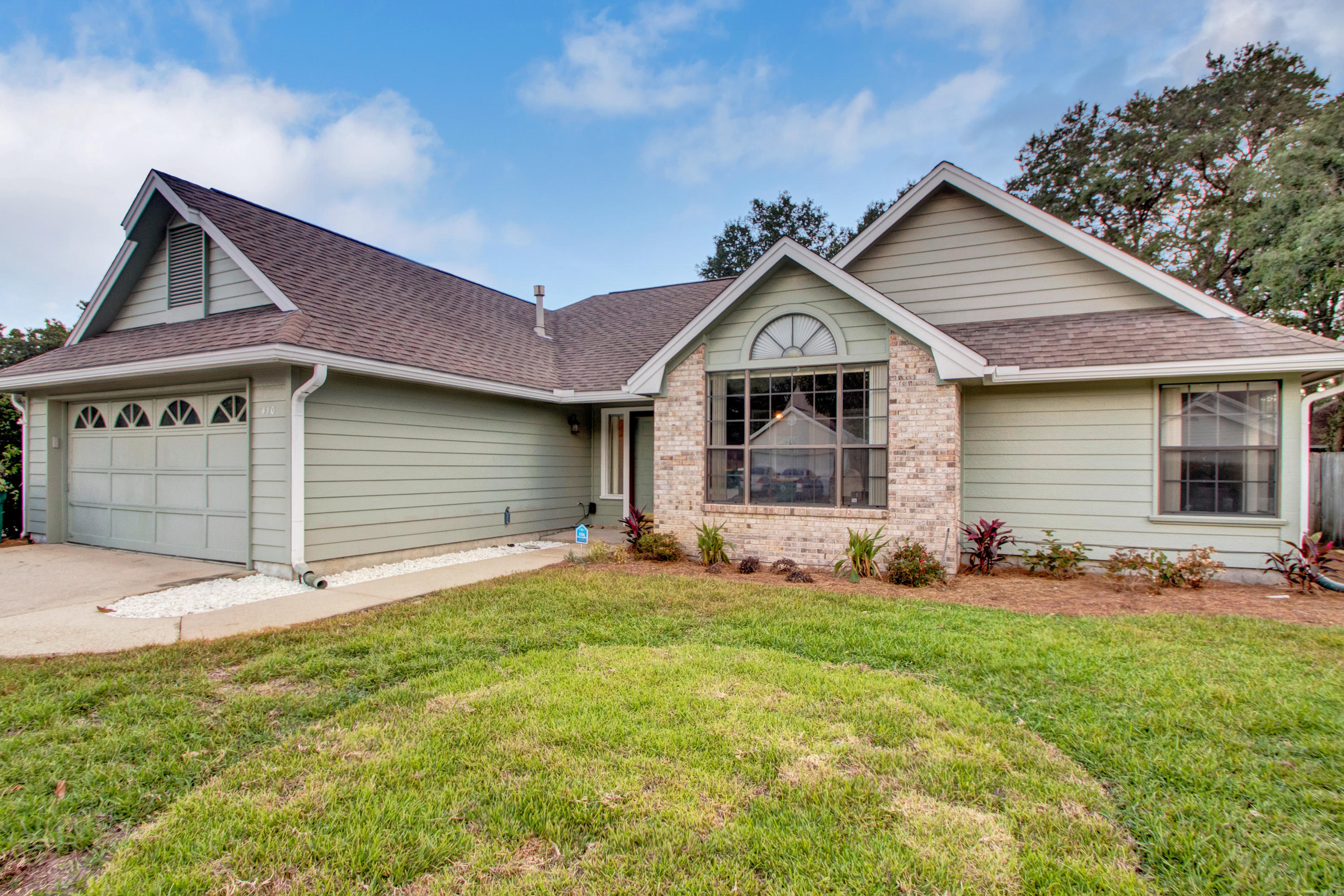 PARKWOOD PLACE AT BLUEWATER BAY - Residential