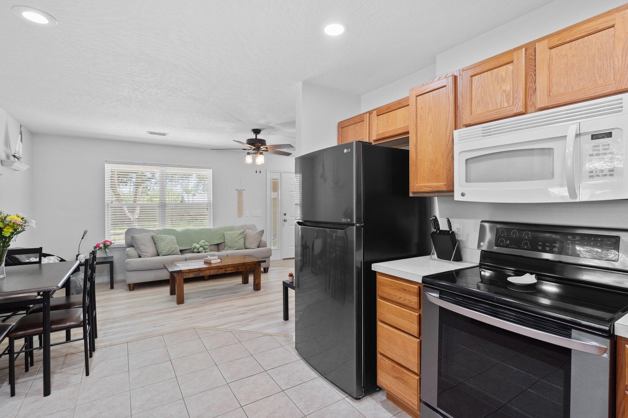 EAST BAY RIVER ESTATES - Residential