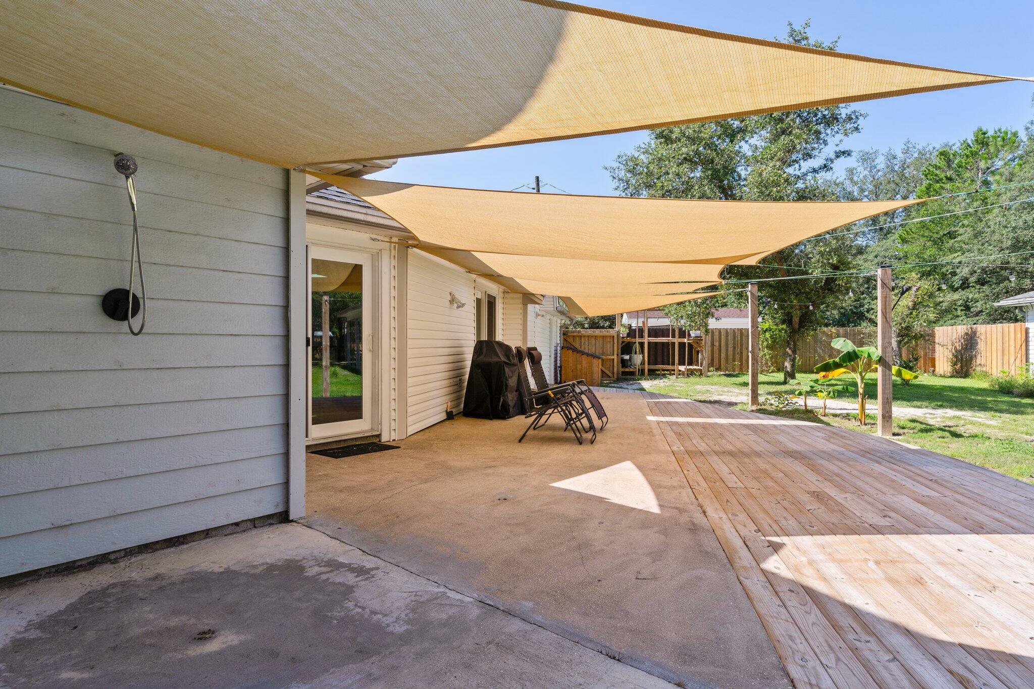 EAST BAY RIVER ESTATES - Residential