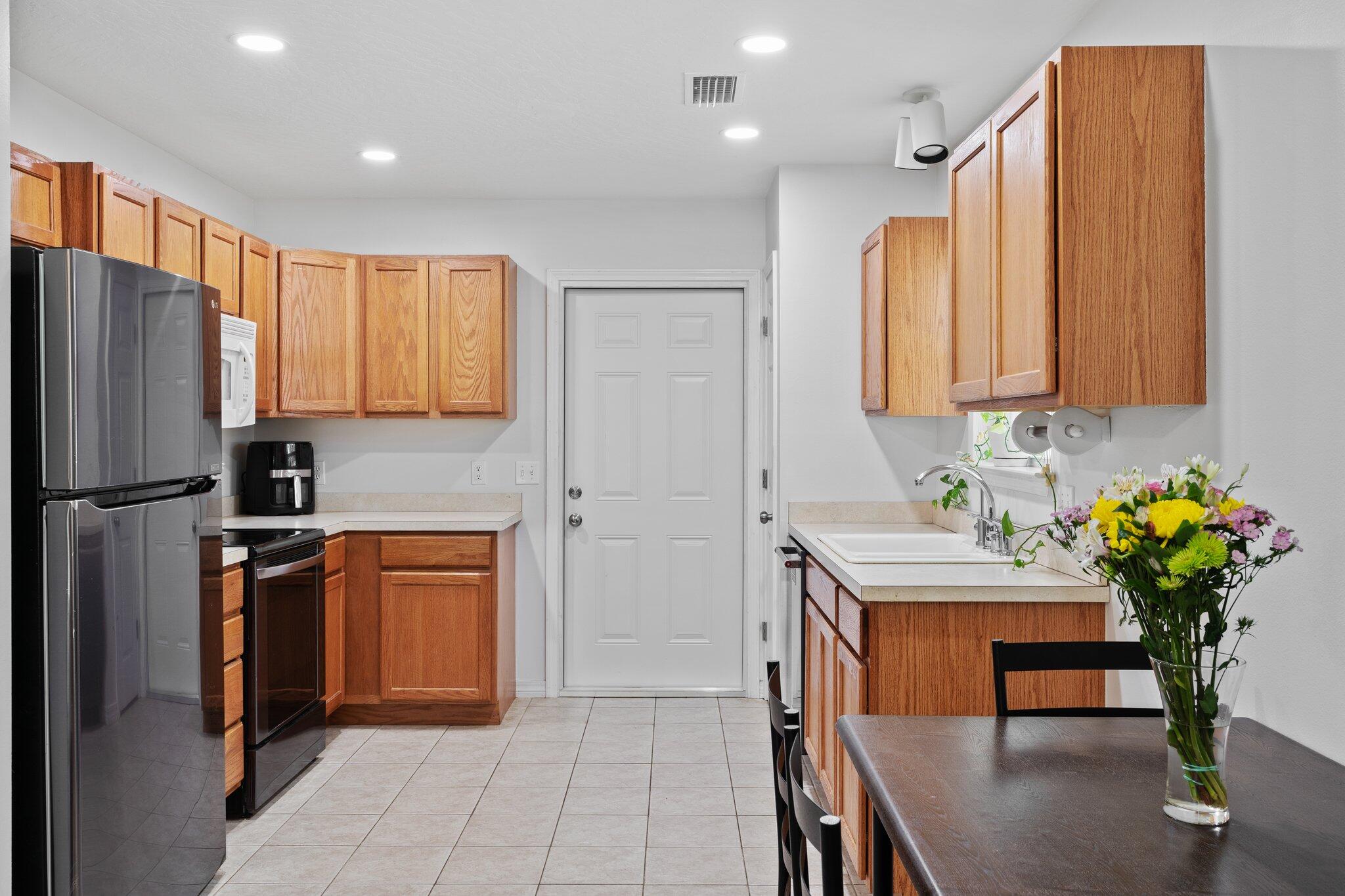 EAST BAY RIVER ESTATES - Residential