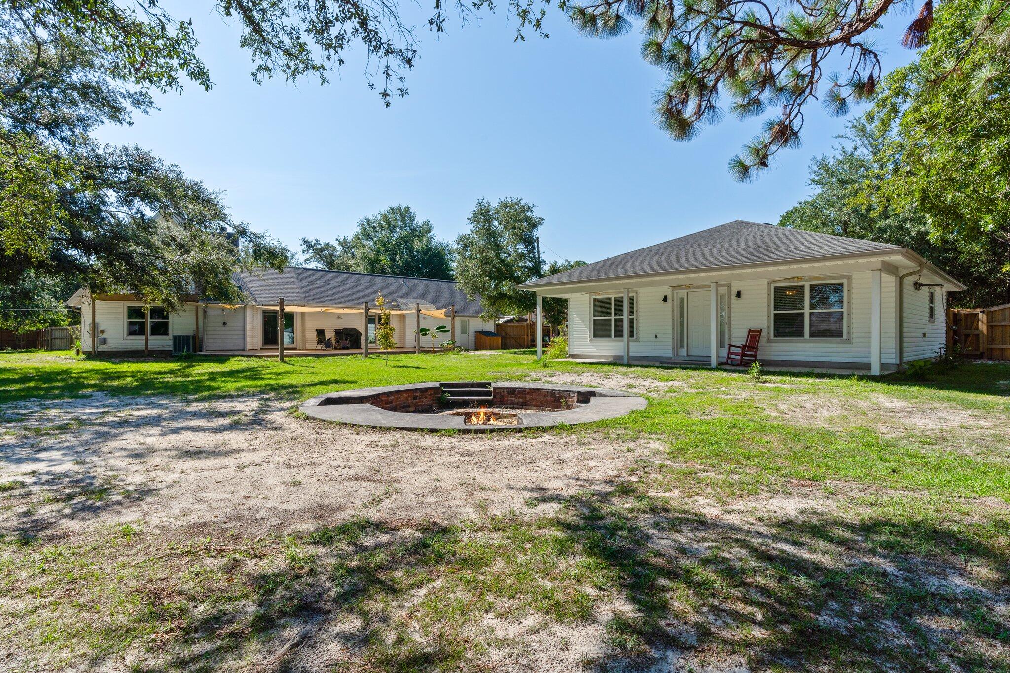 EAST BAY RIVER ESTATES - Residential