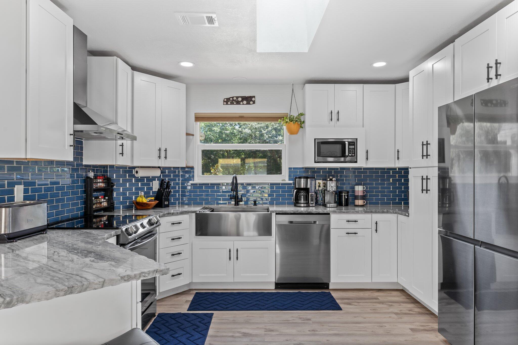 EAST BAY RIVER ESTATES - Residential