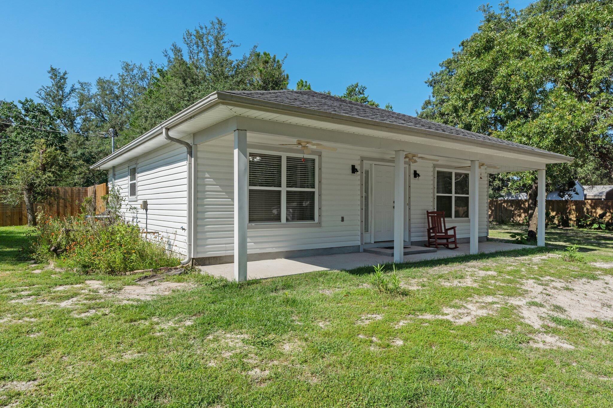 EAST BAY RIVER ESTATES - Residential