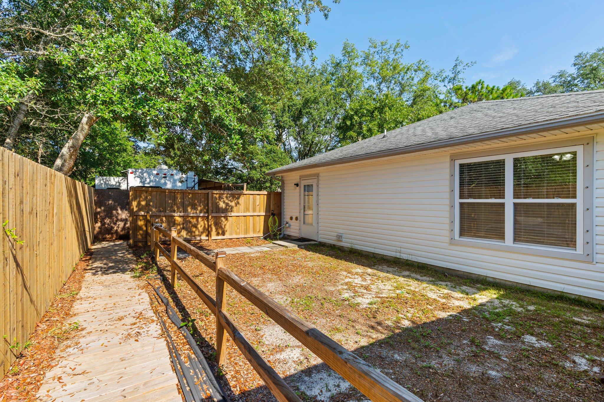 EAST BAY RIVER ESTATES - Residential