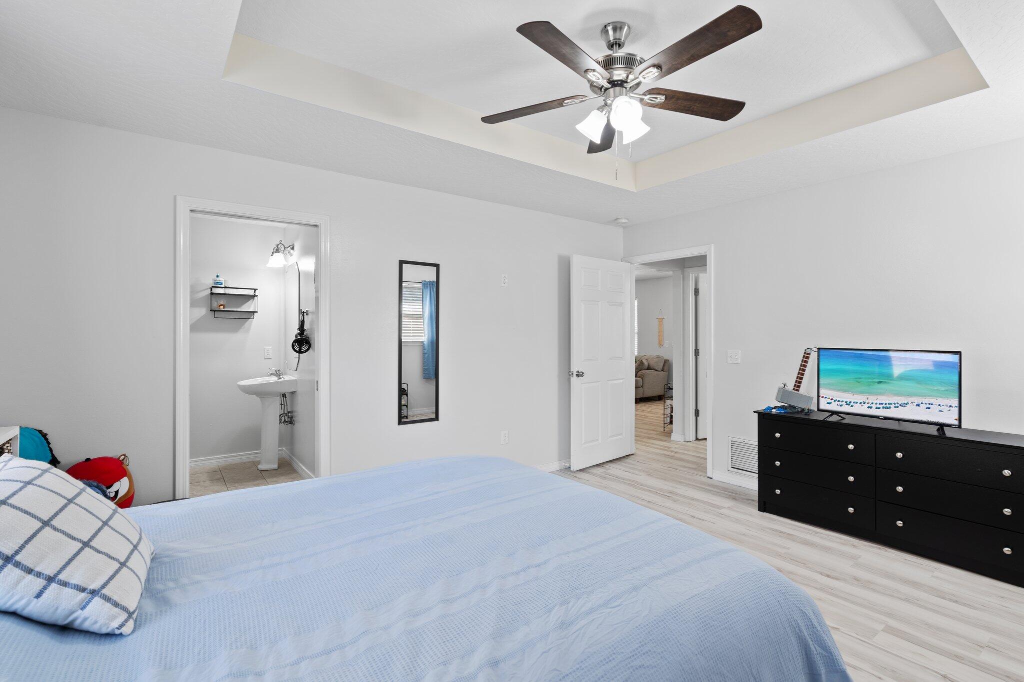 EAST BAY RIVER ESTATES - Residential