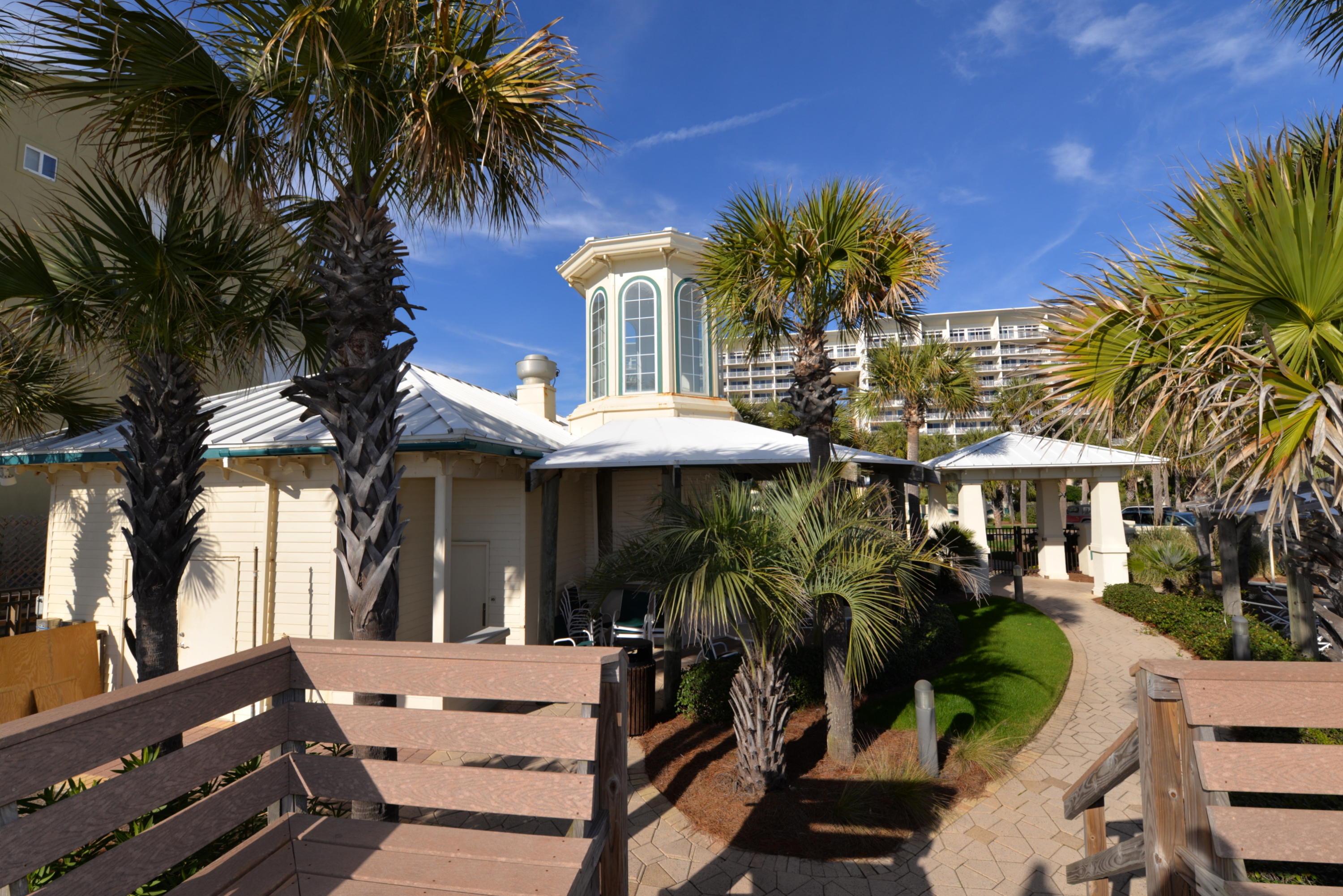 STERLING SHORES - Residential