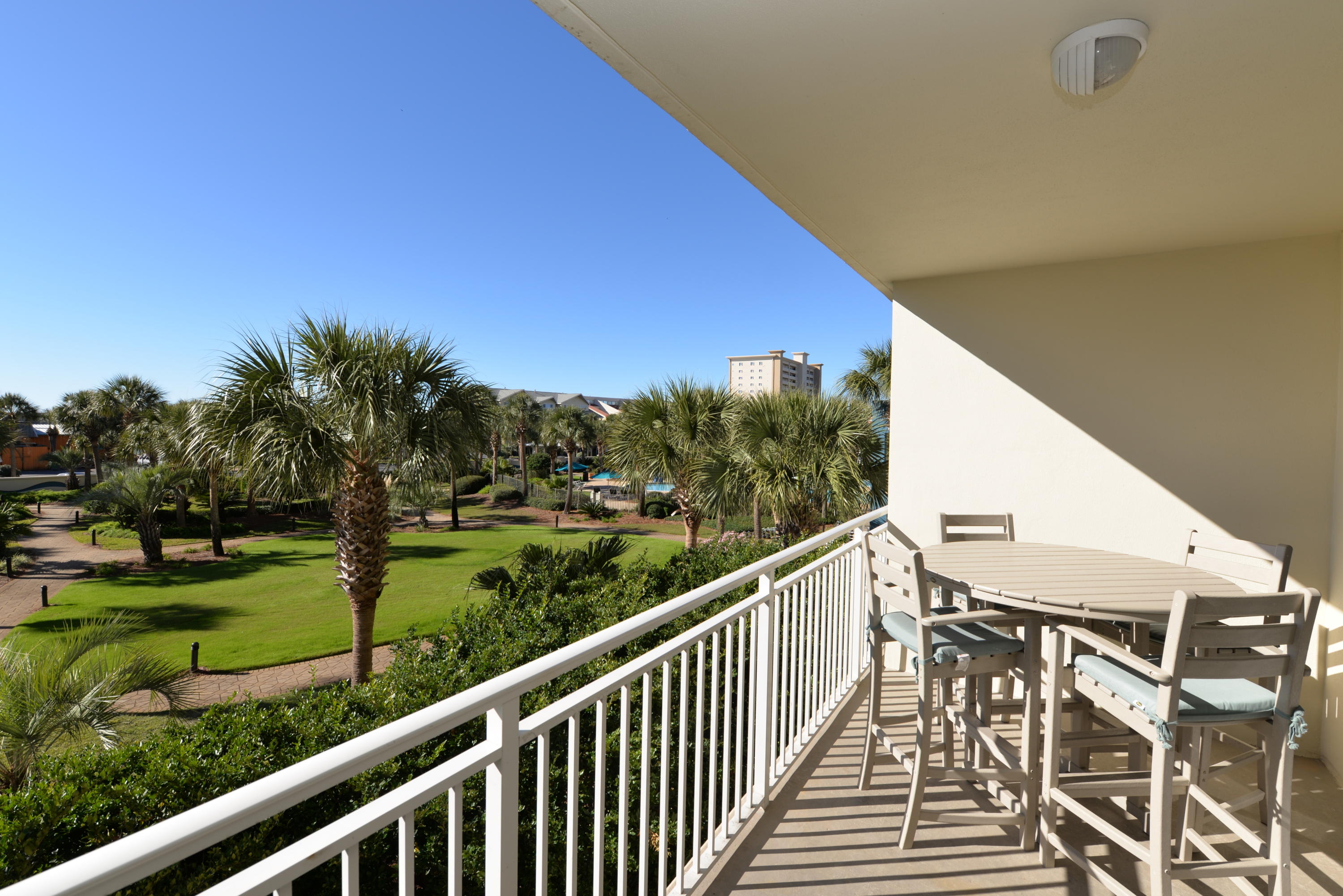 STERLING SHORES - Residential