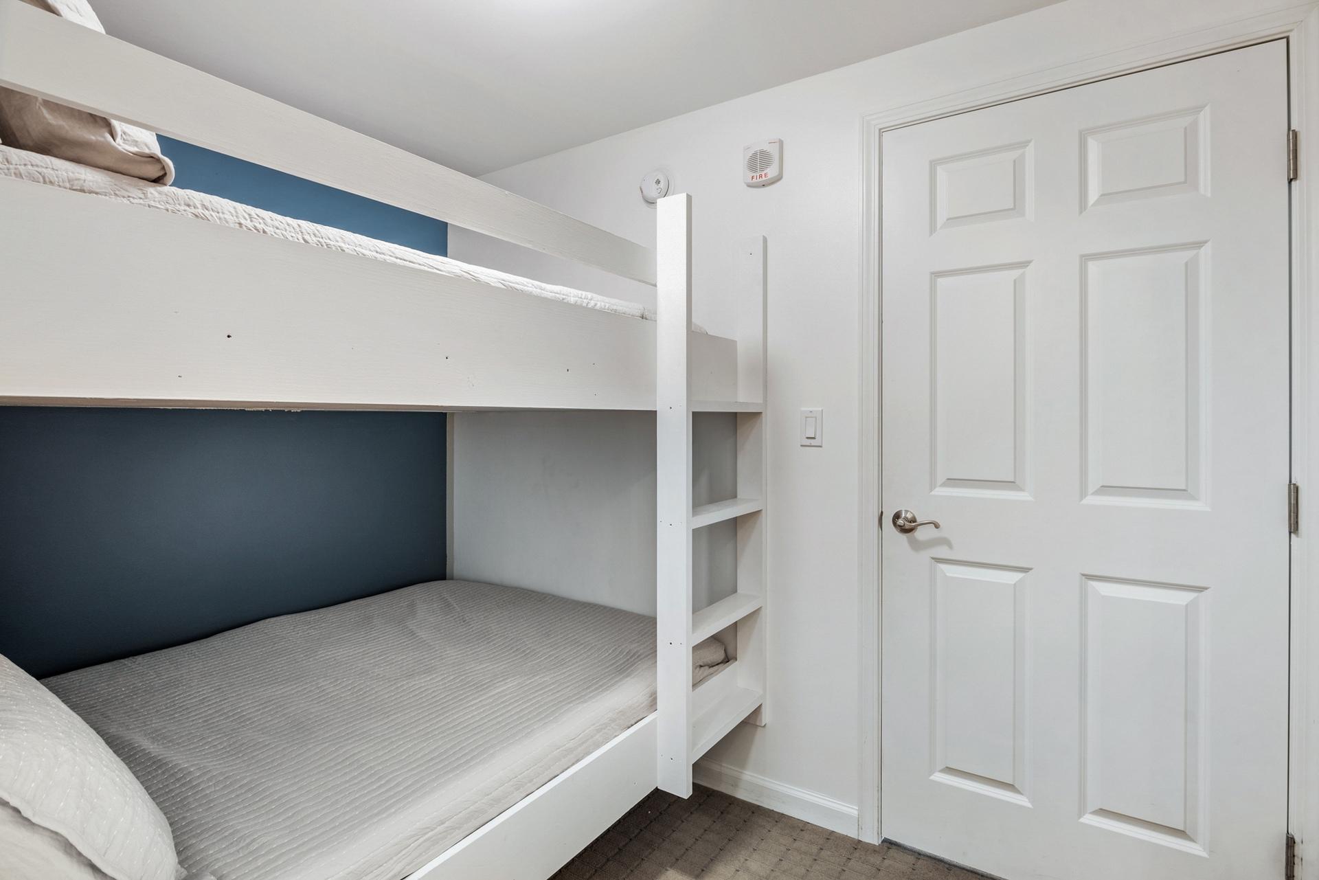 THE PALMS OF DESTIN - Residential