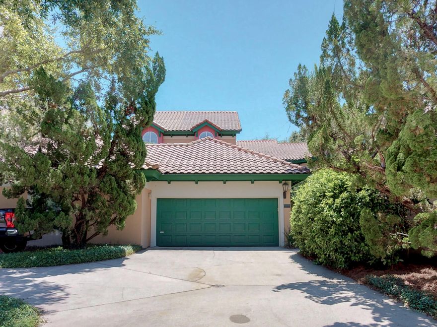 This beautiful 3 bedroom 3.5 bath Tivoli Terrace has just had a complete remodel and looks fabulous! It's location is perfect being just behind the beach and just steps from the community pool.It is so light and bright in shades of soft gray and white. The kitchen is open to the living area and the glass front cabinets make it seem even more open and inviting. Quartz counter tops and high end appliances make the kitchen a cook's dream.The flooring throughout is a ceramic plank that look like driftwood complimenting the gray color scheme.A full size laundry room has been added and a complete bar area with ice machine, beverage cooler and sink.A full size 2 car garage that will hold 2 big tall SUV's with room to spare is adjacent to the laundry room.This spectacular