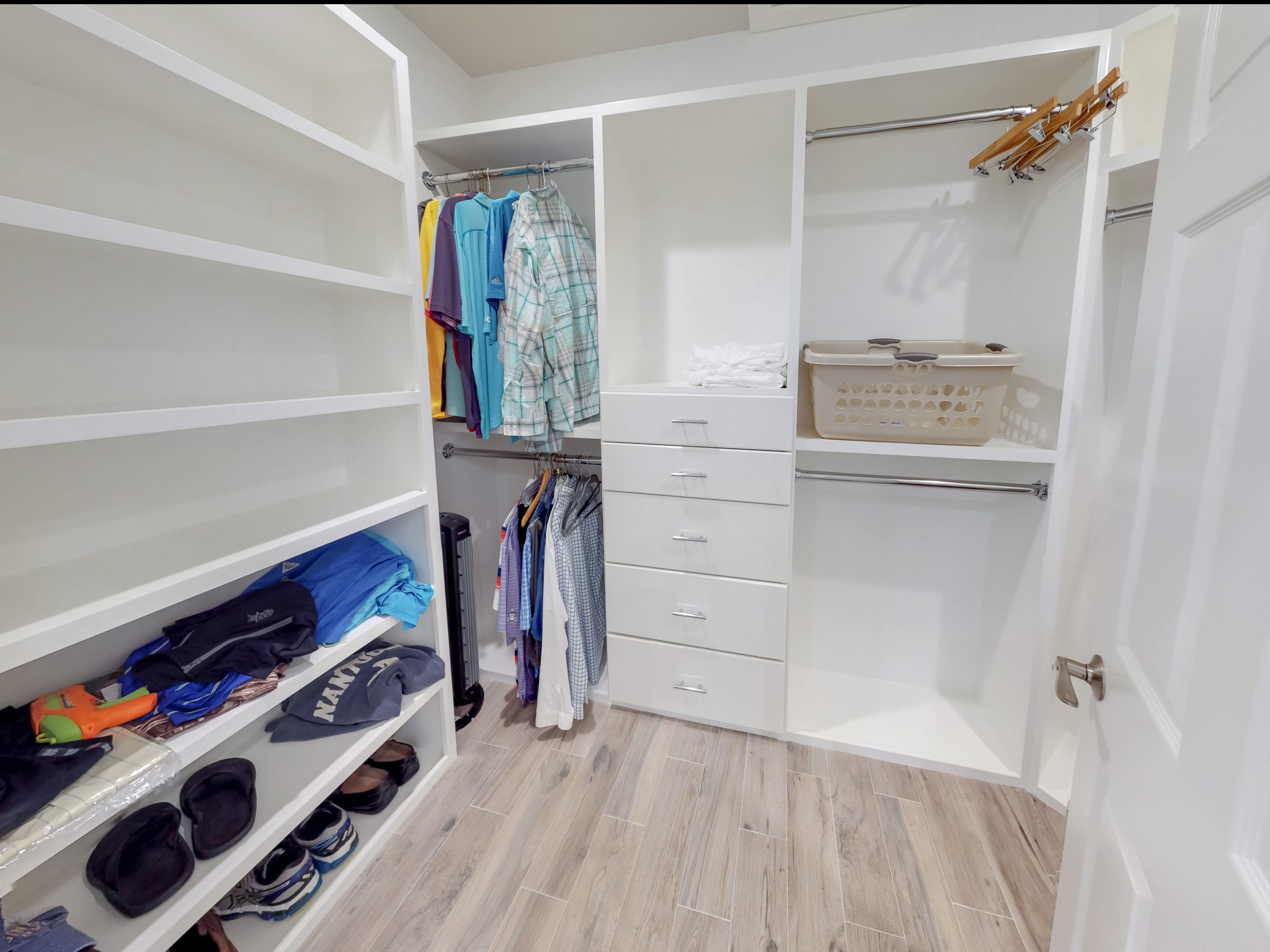 TIVOLI TERRACE - Residential