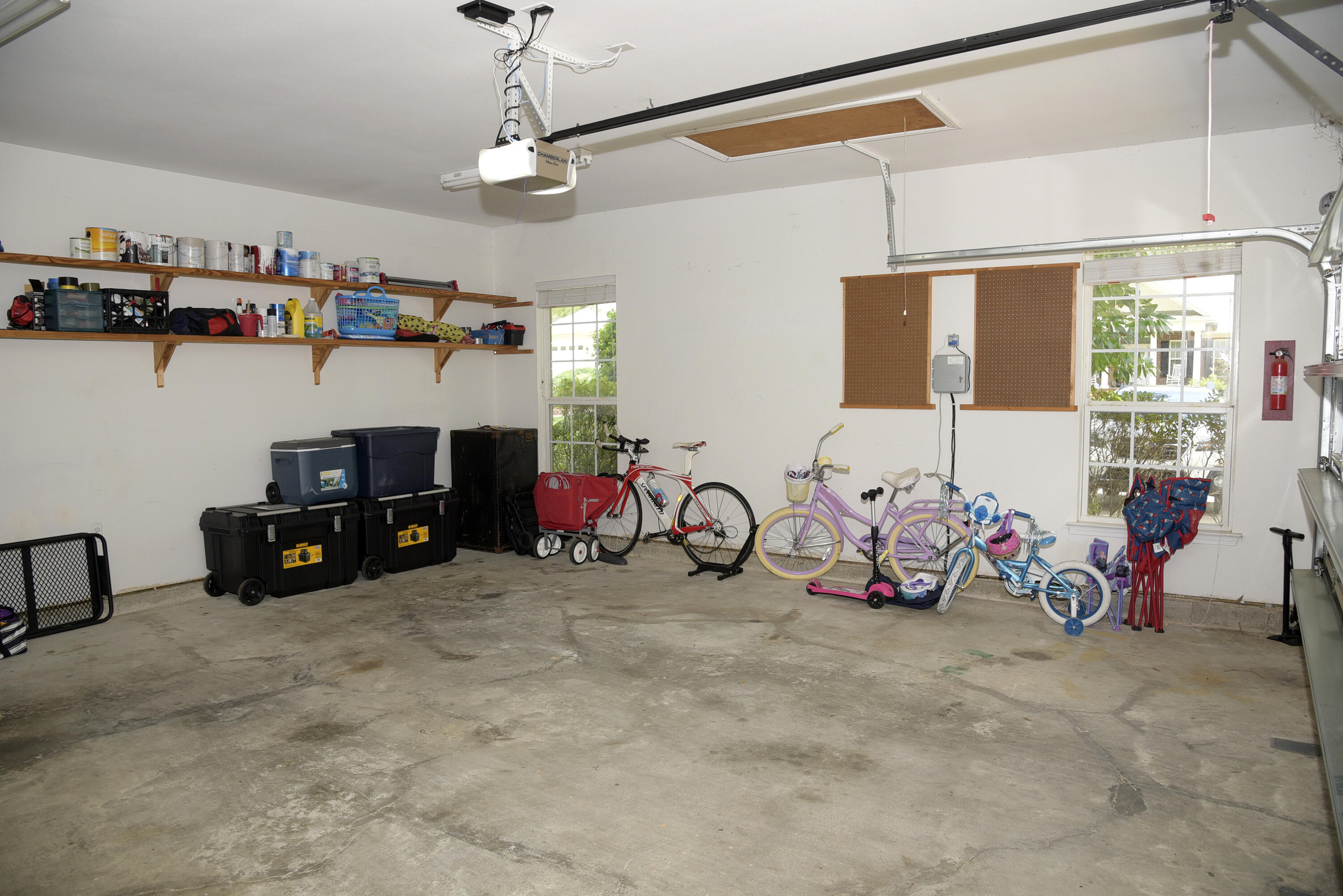 JUNIPER CREEK ESTATES - Residential Lease