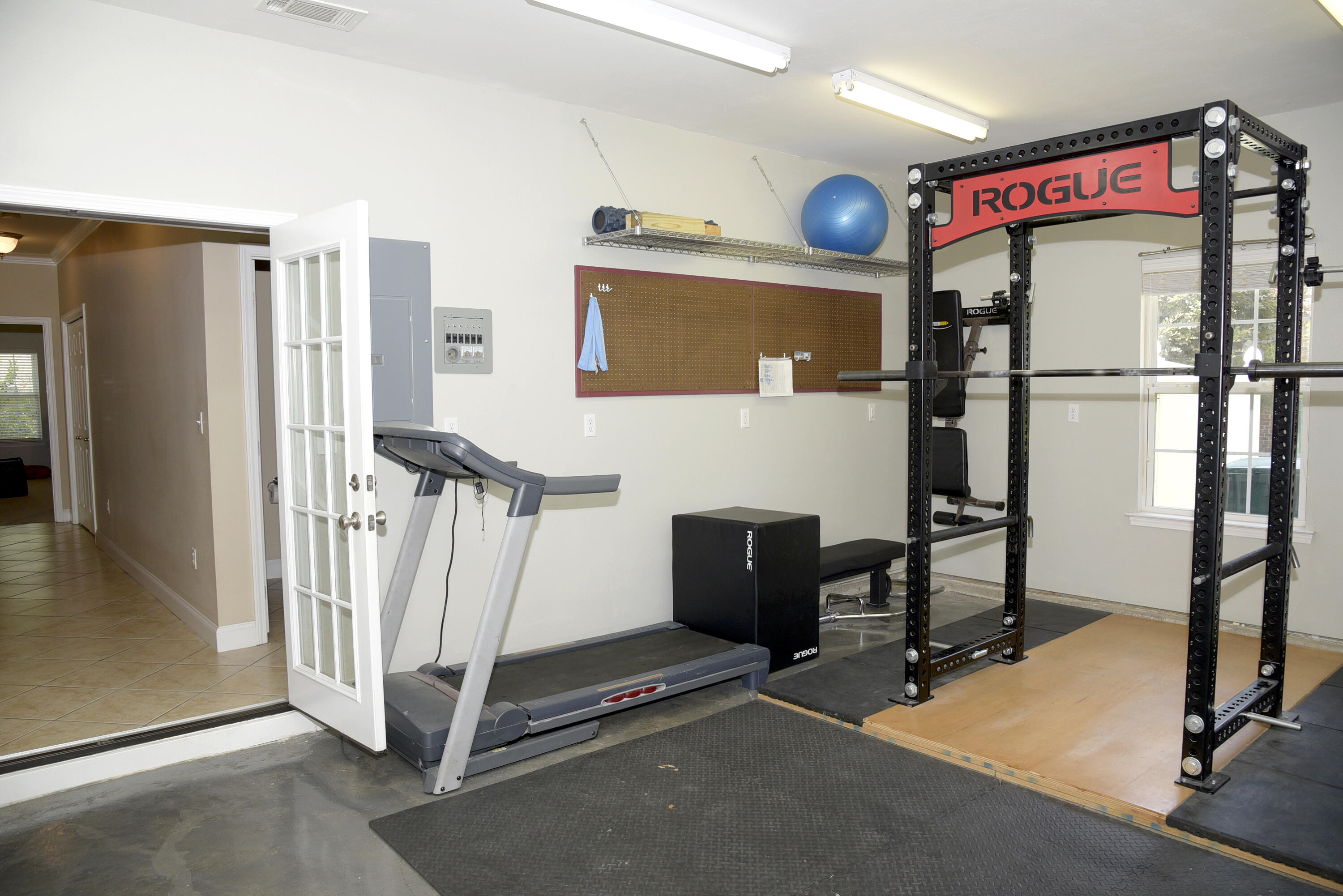 JUNIPER CREEK ESTATES - Residential Lease