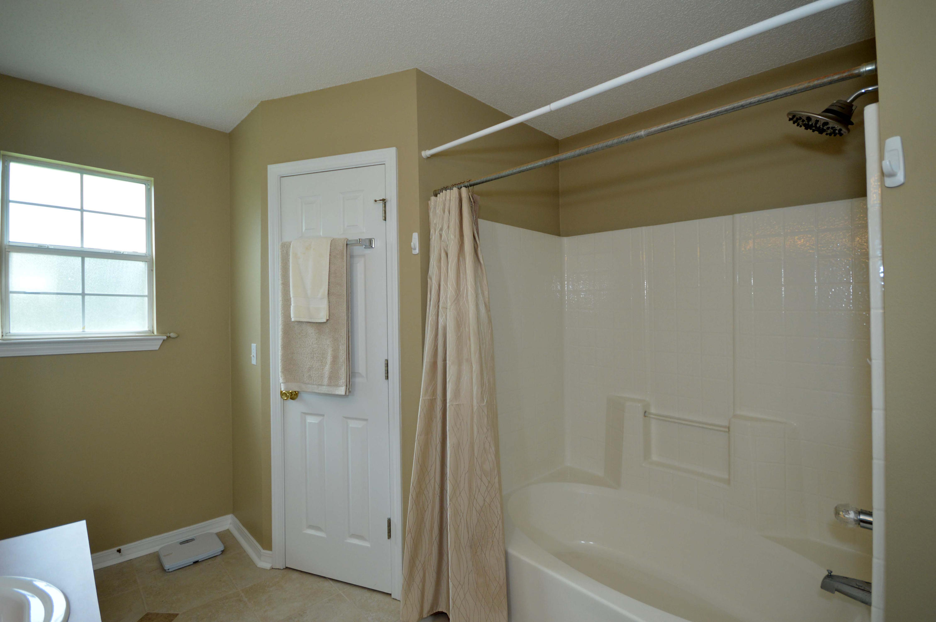 NAVARRE S/D 2ND ADDN - Residential