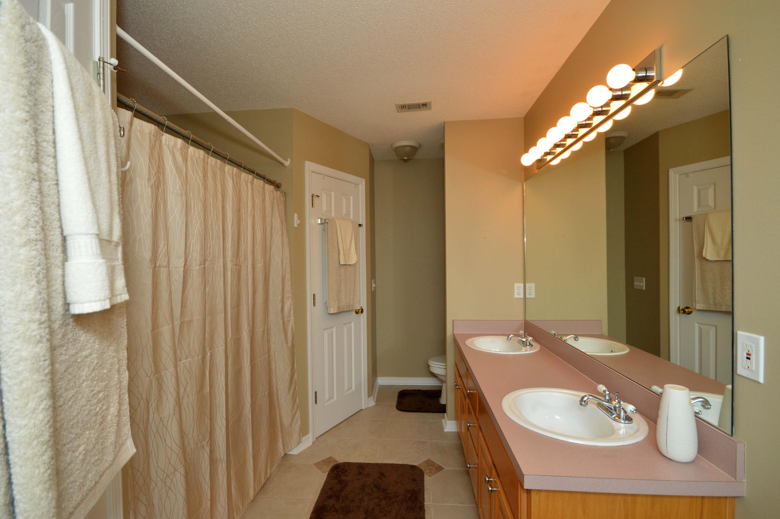 NAVARRE S/D 2ND ADDN - Residential