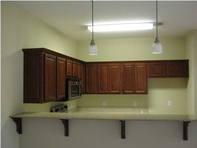 ARBOR LAKE PHASE 1 - Residential Lease