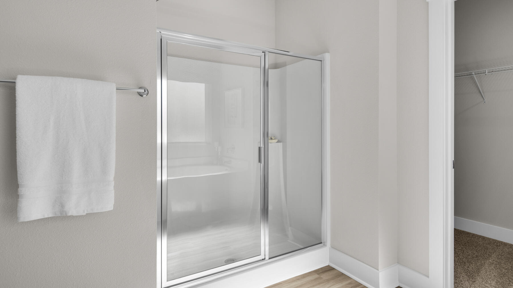 Roman Oaks - Residential