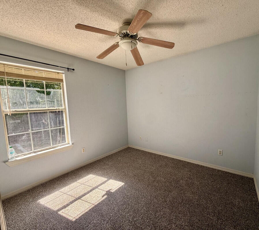 MARY ESTHER HEIGHTS - Residential