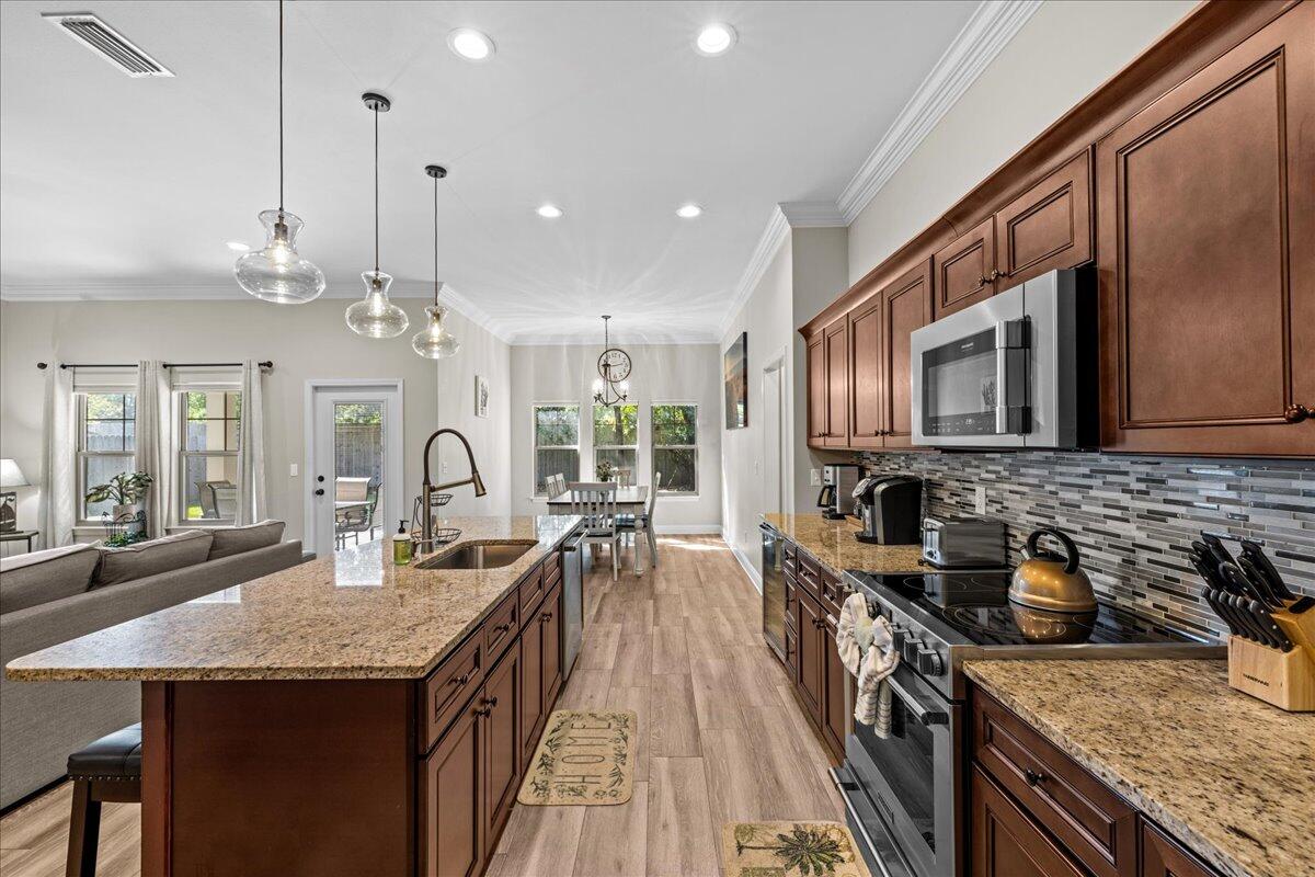 METES & BOUNDS - Residential Lease