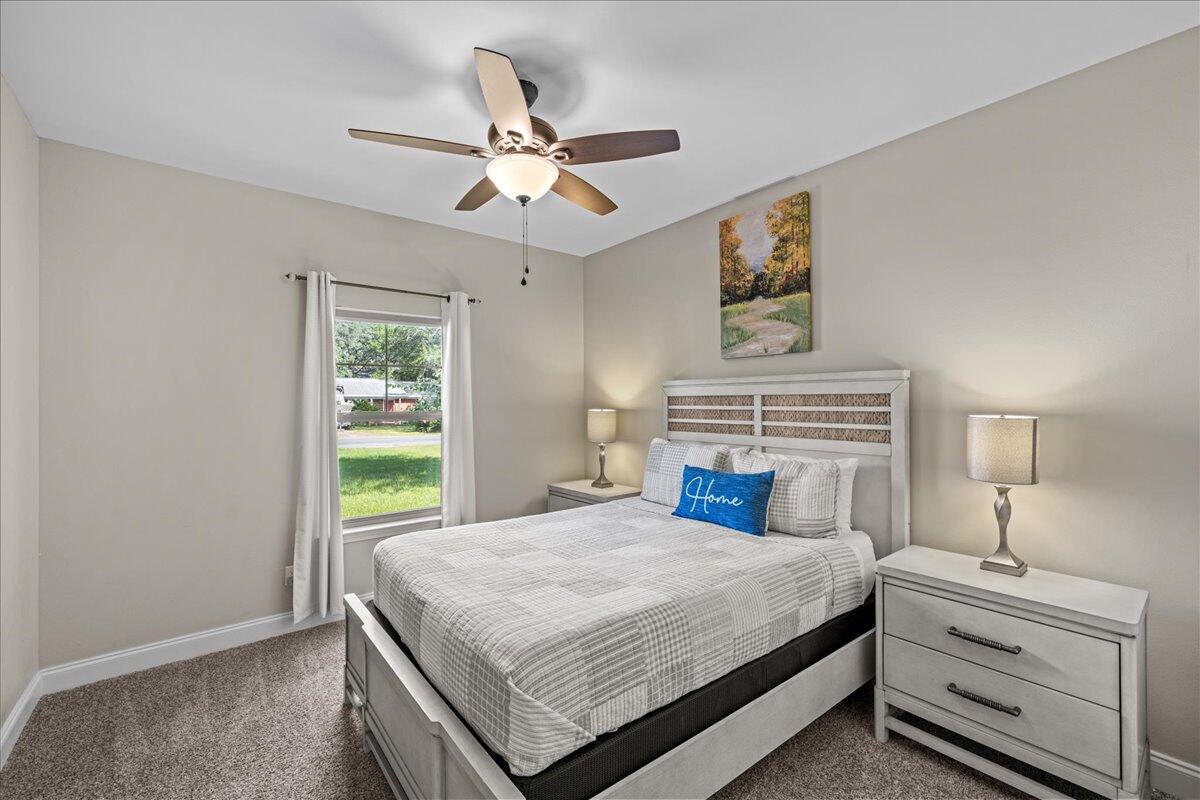 METES & BOUNDS - Residential Lease