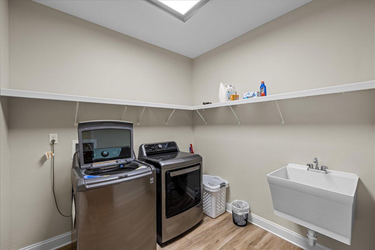 METES & BOUNDS - Residential Lease