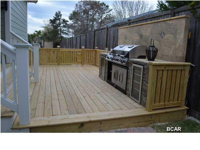 PARADISE GROVE - Residential