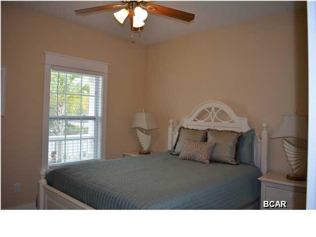 PARADISE GROVE - Residential