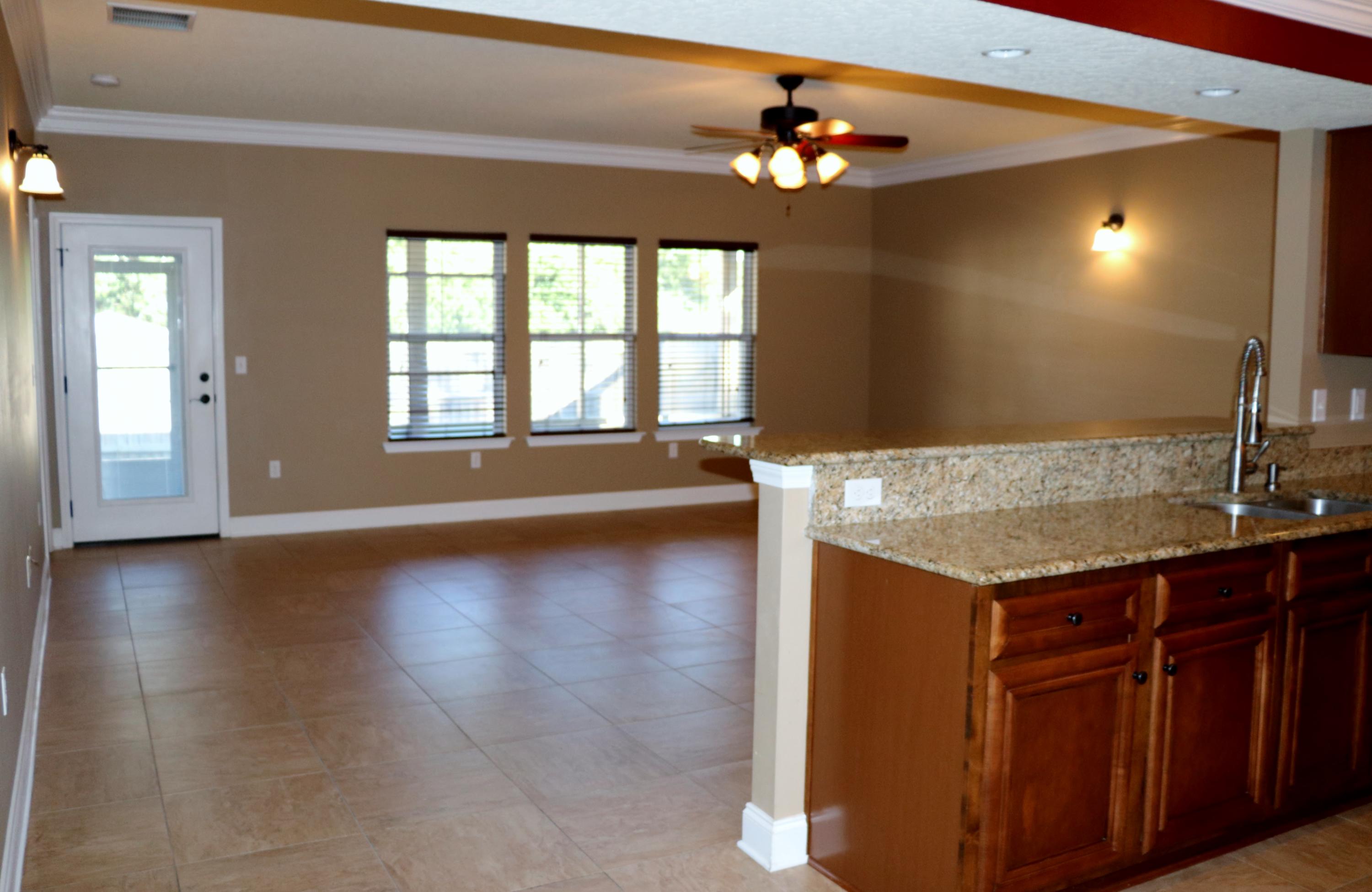 TANAGER OAKS - Residential