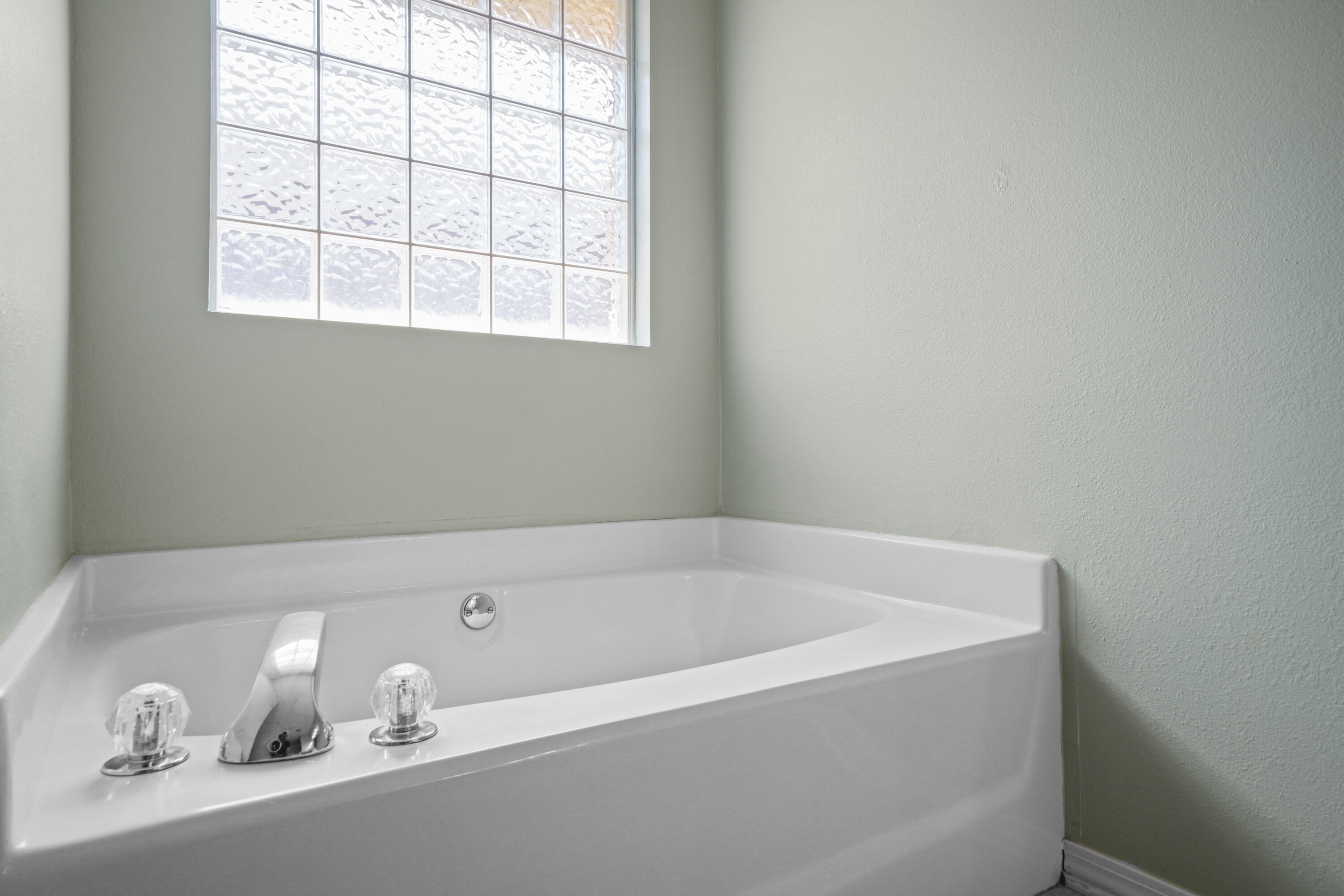 IVALEA GARDENS - Residential