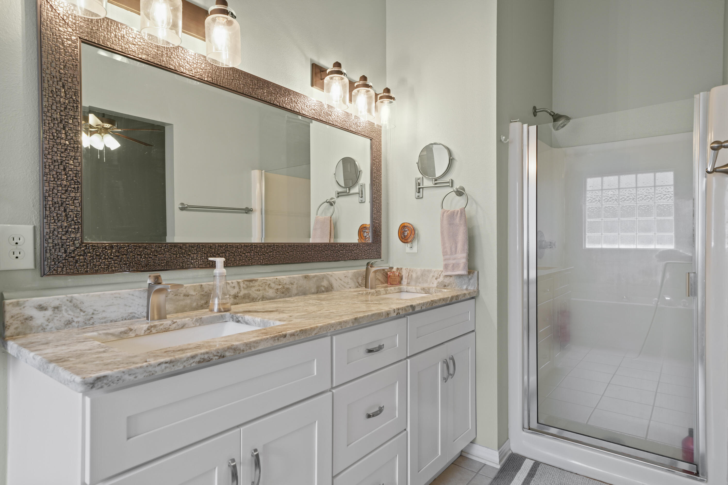 IVALEA GARDENS - Residential