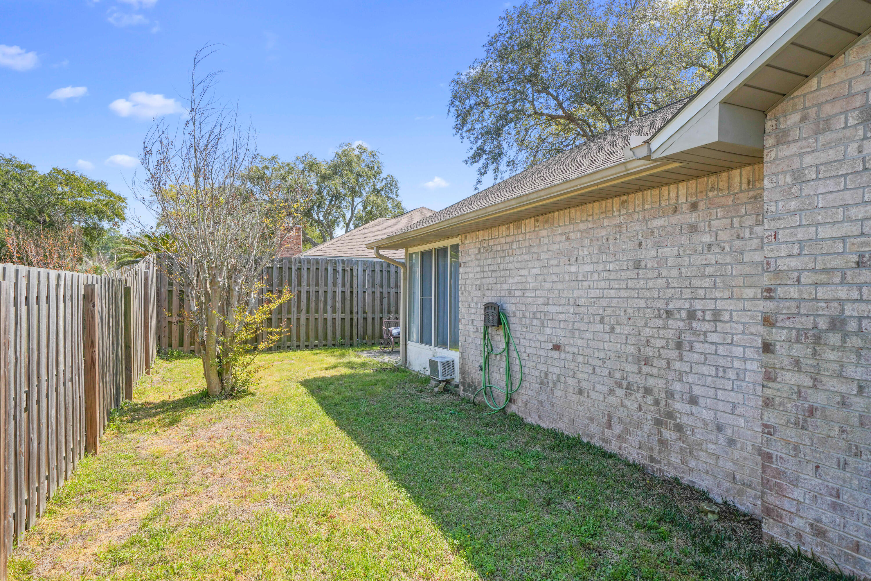 IVALEA GARDENS - Residential