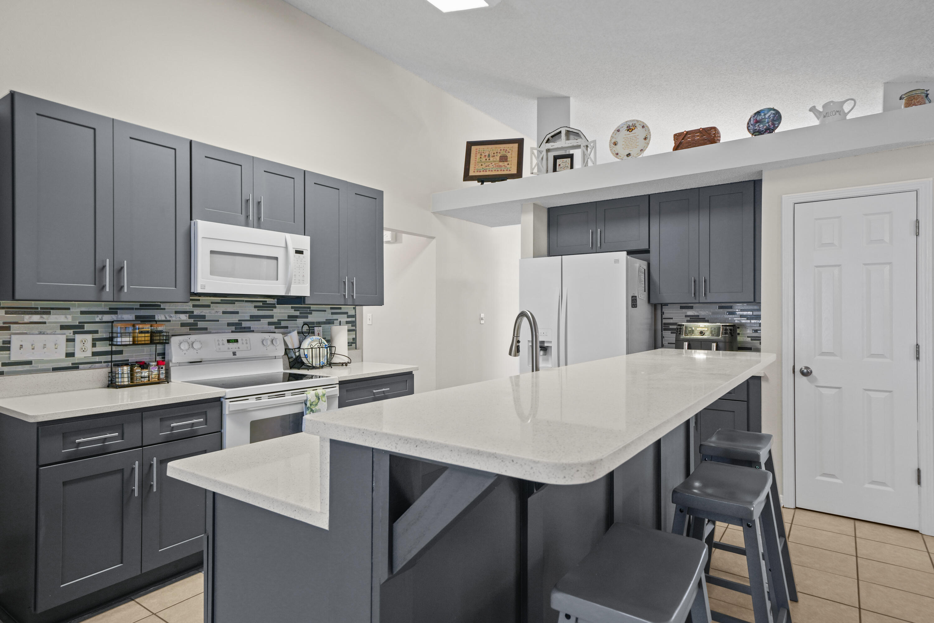 IVALEA GARDENS - Residential