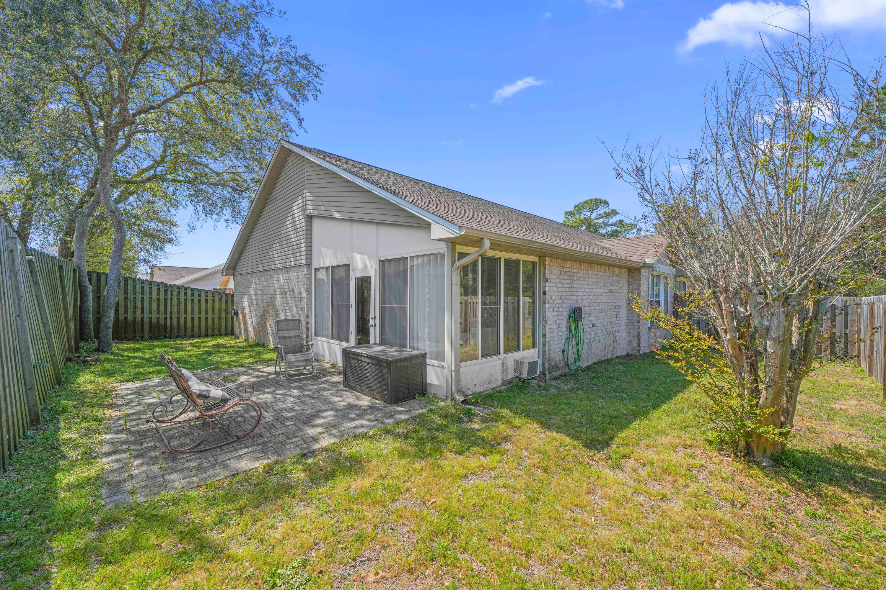 IVALEA GARDENS - Residential