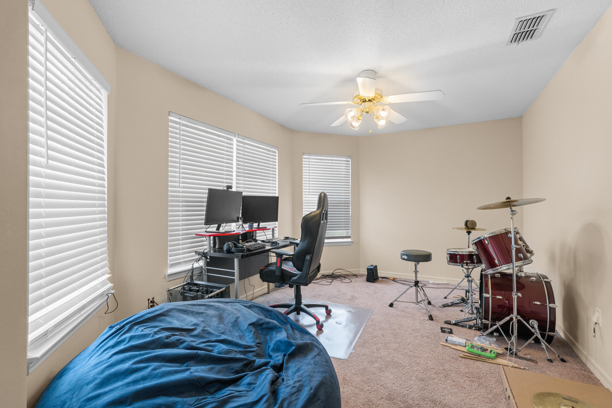 COUNTRYVIEW ESTATES - Residential Lease