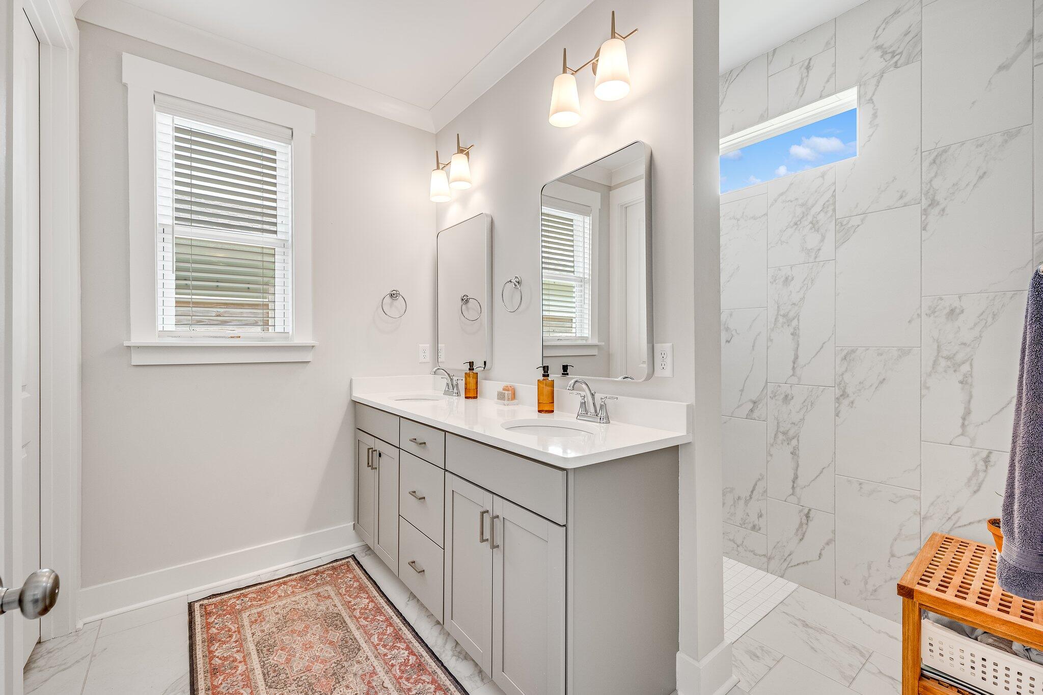 SWEET BAY - Residential